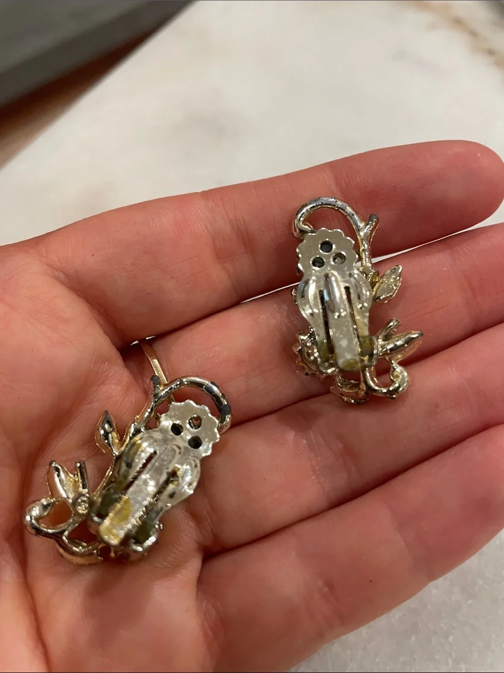 Vintage-Inspired Pink Crystal Floral Clip-On Earrings